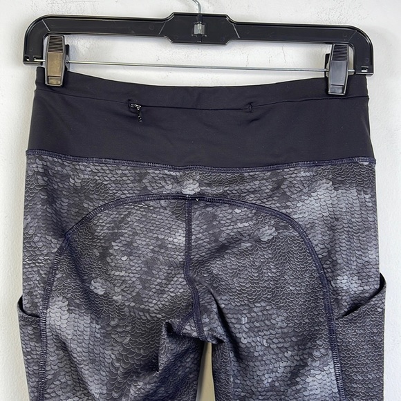 Lululemon Speed Tight II Full On Luxtreme Sequin Snake Slate Black Size 4 - Picture 11 of 16